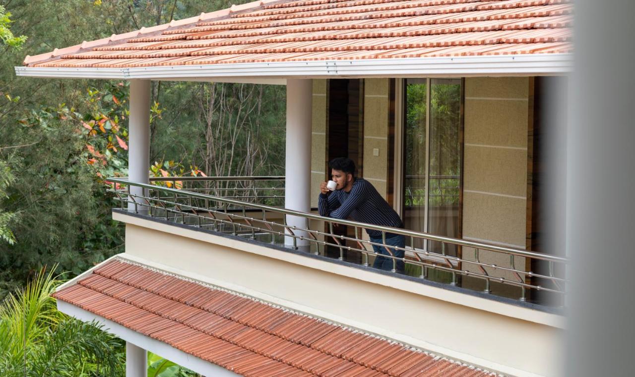 Sr Jungle Resort Coimbatore Buitenkant foto