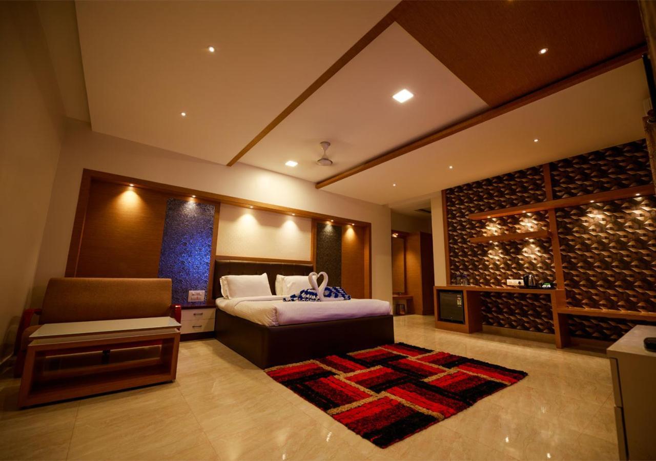 Sr Jungle Resort Coimbatore Buitenkant foto