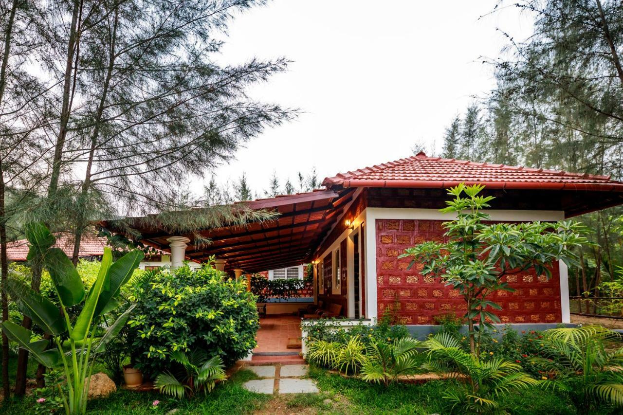 Sr Jungle Resort Coimbatore Buitenkant foto