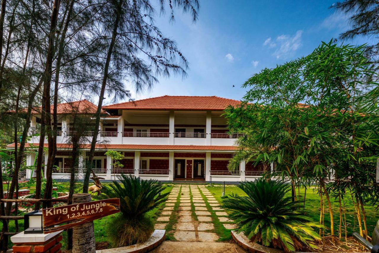 Sr Jungle Resort Coimbatore Buitenkant foto